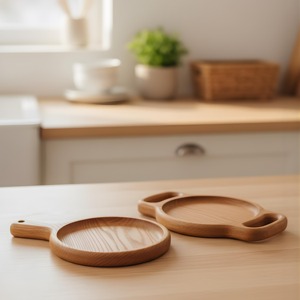 Plateau rond en bois simple, idéal pour la cuisson de pizzas et le service de sandwichs, planche en bois naturel et élégante vaisselle de cuisine en provenance d'Inde - Product Image 4