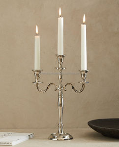 Lot en gros de chandeliers vintage en aluminium à 3 et 5 bras, supports de bougies coniques en métal pour hôtels et décorations de mariage - Product Image 4