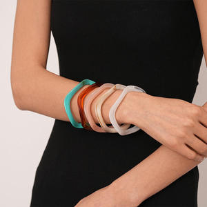 Bracelet en résine pour femme, bijoux artisanaux en résine, style bohème, géométrique irrégulier, bracelet jonc en acrylique, rétro exagéré - Product Image 6