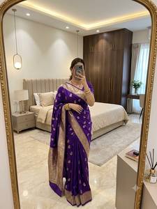 Sari en soie Banarasi rose magenta doux et pur pour femme avec pallu tissé Zari et bordure Zari, sari de mariage traditionnel - Product Image 2