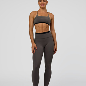 Soutien-gorge de sport gris pour femme avec bordure noire et fines bretelles pour le yoga et l'entraînement physique - Product Image 4