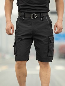 Shorts cargo noirs pour hommes, taille mi-haute, séchage rapide, en tissu Oxford, style workwear avec plusieurs poches et braguette zippée - Product Image 1