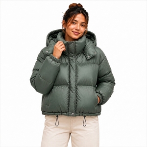 Manteau matelassé à capuche pour femme, couleur unie, épais et chaud, doudoune d'hiver décontractée, longueur courte, manches longues, fermeture boutonnée, vert - Product Image 1