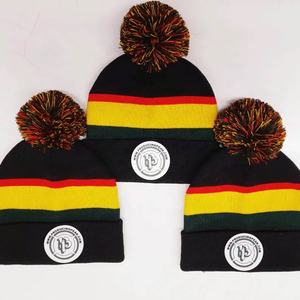 Gorro de invierno acrílico de diseñador personalizado de alta calidad, gorro de punto con calavera Jacquard, logotipo bordado, pompón holgado, fiesta informal - Product Image 1