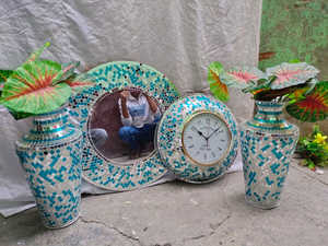 Vase à fleurs artisanal en métal de luxe de haute qualité pour la décoration de restaurant de galerie de villa d'hôtel de maison de mariage d'Inde - Product Image 6