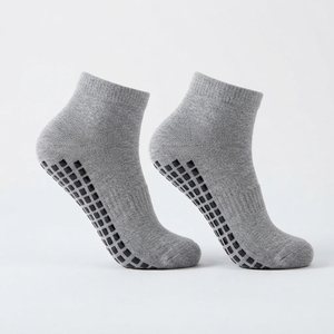 Calcetines Deportivos de Algodón para Niños al por Mayor, Calcetines Deportivos Antideslizantes de Punto, Calcetines de Algodón con Logotipo Personalizado para Yoga, Juegos Escolares, OEM, ODM - Product Image 4
