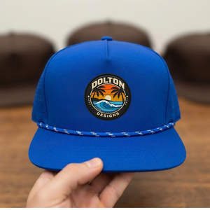 Casquette snapback structurée 5 panneaux OEM avec logo personnalisé en caoutchouc PVC et visière plate, casquette de baseball avec cordon pour homme et femme - Product Image 1