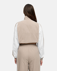 Veste coupe-vent personnalisée avec logo pour femme, survêtement à fermeture éclair intégrale avec col montant et passepoil contrastant en tissu froissé léger - Product Image 4