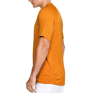 Camiseta de estilo moderno para hombre con un look limpio y corte regular, camiseta deportiva para hombre para uso en exteriores, tela cómoda y de calidad. - Product Image 2