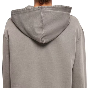 เสื้อฮู้ดดี้สีเทาอมน้ำตาลแบบวินเทจสำหรับผู้ชาย ทรงหลวม ไหล่ตก มีกระเป๋าจิงโจ้ สวมใส่สบายๆ - Product Image 4