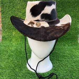 Chapeau Western en cuir de vachette fait main de qualité supérieure, unisexe, avec cordon de menton, style rustique, pour festival, cosplay ou déguisement. - Product Image 5