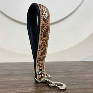 Nouveauté personnalisée, conception à carreaux, cuir usiné à la main, conception de luxe, laisse pour chien en cuir véritable laisse pour animaux de compagnie pour l'extérieur - Product Image 5