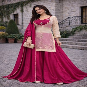 Conjunto VASTRA COTTAGE de Choli y Plazo de Seda Pesada con Bordado y Lentejuelas, y Dupatta de Seda Chinon, Traje Étnico para Fiesta - Product Image 5