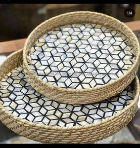 Plateau rond miniature en rotin fait main avec incrustation de perles noires, design zen asiatique, décoration de petite taille avec incrustation de coquillages, rétroéclairage - Product Image 5