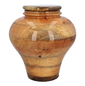Urne funéraire décorative en bois de frêne, conteneur commémoratif avec finition artisanale lisse et élégance durable - Product Image 6