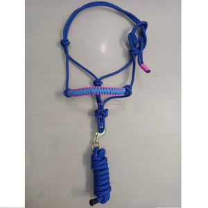 Cabestros de caballo ligeros ecuestres hechos a mano tejido PP cuerda caballo Halter ajustable caballo brida en precios al por mayor - Product Image 6