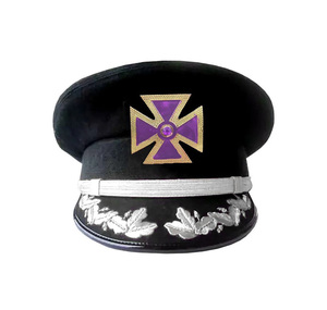Gorra de Lujo de los Caballeros Templarios con Bordado 3D, Cruz Metálica Morada, Detalles Dorados y Plateados, Adorno Premium para la Cabeza - Product Image 2