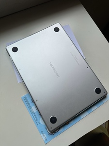 MacBook Pro 2021 de 13 Pulgadas, M1, 8GB de RAM, 256GB SSD, Portátil de Segunda Mano, Pantalla Táctil de 120Hz, GPU Integrada, 18 Horas de Autonomía - Product Image 2
