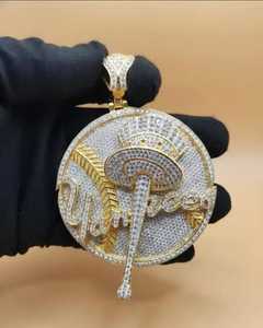 Colgante Iced Out Hip Hop Personalizado 3D Gótico de la Muerte con la Espada, Plata 925, Moissanita VVS Personalizada, Colgante Bilingüe para Rapper - Product Image 1