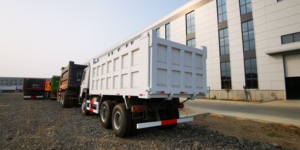 Camion benne minier HOWO 6x4 résistant à l'usure, anti-impact, <span class=keywords><strong>pour</strong></span> le transport de gravier, de débris et de déchets de construction - Product Image 3