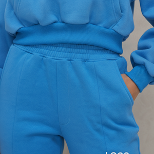 Ensemble 2 pièces bleu électrique pour femme : Sweat à capuche court zippé et pantalon de survêtement évasé taille haute en molleton - Product Image 6