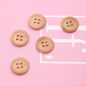 30 Botones de Madera Hechos a Mano, Redondos, de 4 Agujeros, para Coser, Manualidades, Ropa, Madera Natural - Product Image 2