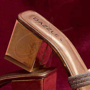 Sandalias Glamour Doradas con Estampado, Hechas a Mano, con Tiras Cruzadas de Cuentas, Antideslizantes, Tacones de Moda, Tendencia de Moda, Auténticas - Product Image 6