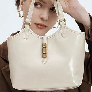 Sac fourre-tout en cuir PU noir avec fermeture éclair, poignée souple, style minimaliste, cadre interne antivol, sangle chaîne, pour femme - Product Image 4