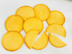 Hot Sale Atela <b>Corn</b> Crackers 228g Round Crispy Biscuits Golden Crunchy <b>Snack</b> Rolling Box Free Sample Vietnam Made - Product Image 2