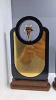 Base de trophée en bois avec plaque finition chromée gravée au laser, portable, pour récompenses d'entreprise, récompenses de succès, reconnaissance des cadres