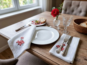 Serviette de table en lin brodée de fleurs rouges, personnalisable, avec ourlet festonné, pour la décoration de table à la maison, les mariages et les événements - Product Image 2