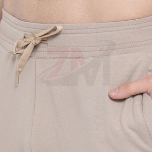 Ensemble de survêtement tendance pour homme, style streetwear, pour l'extérieur, disponible en différents matériaux et designs, prix abordable, personnalisable. - Product Image 6