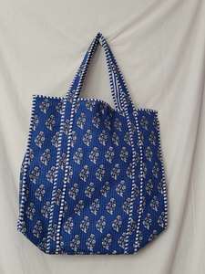Sac fourre-tout artisanal en tissu de coton matelassé indien rose uni avec fermeture éclair, grand sac fait main pour femme, vente en gros - Product Image 3