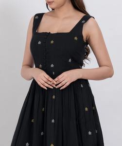 Vestido Elegante de Excelente Calidad, Ecológico, Lavable, Ligero, Tejido a Mano, Floral, Sin Mangas, Bordado, Corte en A, Ajustado, Cómodo - Product Image 3