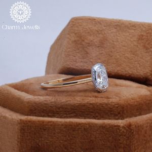 Bague de fiançailles pour femme Charm_Jewells en moissanite taille coussin, or massif 18 carats, sertissage à griffes, style classique, certifiée IGI, 3 grammes - Product Image 2