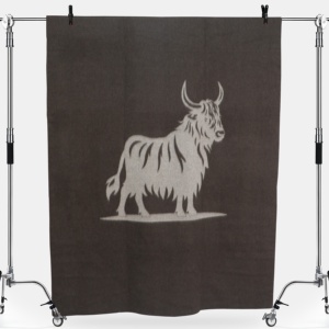 100% Mongolian Yak Down Blanket <b>Super</b> <b>Soft</b> Eco-friendly Winter Warm Luxury Custom Blanket 150*200cm - Product Image 3