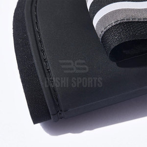 Protège-tendons de cheval de qualité supérieure avec support amortissant et protection durable pour la performance équestre quotidienne - Product Image 4