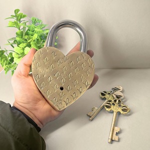 Metal <b>Padlock</b> Steel Three Wise Monkeys Heart Shaped Lock Duty Lock Rust Resistance Perfect <b>Padlock</b> Affordable <b>Padlock</b> Unique - Product Image 3