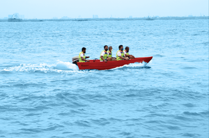 Bateau en polyéthylène Keman 3,5 mètres |   Compatible avec les moteurs hors-bord de 15 à 25 CV, pour bateaux de pêche, bateaux de sauvetage, haute durabilité - Product Image 2