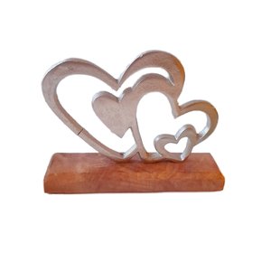 Adorno de Metal Sólido con Múltiples Corazones, Etiqueta Privada Personalizada, Base de Madera Rústica Art Deco, Alta Calidad, Ecológico para el Hogar - Product Image 1