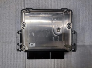 ชุดควบคุมอิเล็กทรอนิกส์ (ECU) รุ่น ZANGO 47390106 อะไหล่ทดแทนสำหรับรถแทรกเตอร์ IH ระบบควบคุมเครื่องยนต์หลังการขาย - Product Image 2