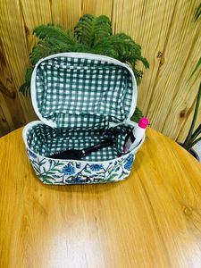 Premium Quilted Cotton Makeup Bag Printed Travel Cosmetic Organizer Zipper Vanity Pouch Reusable <b>Toiletry</b> <b>Storage</b> Case hand bag - Product Image 3