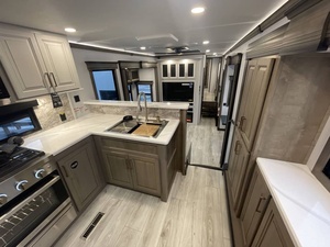 New 2025 Keystone M-o-n-t-a-n-a 3901RK - Product Image 6