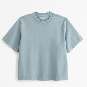 เสื้อยืดออกกำลังกายแขนสั้นทรงโอเวอร์ไซส์สำหรับผู้ชาย ผลิตตามสั่ง เป็นมิตรต่อสิ่งแวดล้อม เนื้อผ้าหนา โพลีเอสเตอร์/คอตตอน มองเห็นได้ชัดเจน พร้อมโลโก้ด้านหน้า ความยาวพิเศษ - Product Image 5