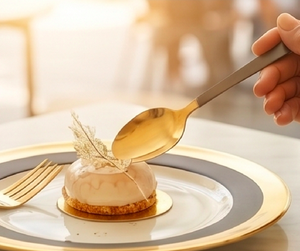 Service de couverts moderne avec tête dorée et manche noir uni, finition soignée, couverts de luxe pour la décoration de table, les banquets de mariage et les hôtels - Product Image 6