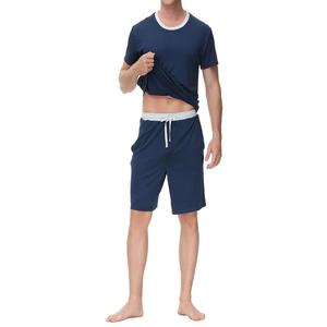 Camiseta ligera de algodón con pantalones cortos a juego, estilo elegante, diseño flexible, perfecta para el gimnasio y actividades al aire libre. - Product Image 4