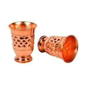 Vaso de cobre con hoyuelos y marcas de martillo dispersas, borde ancho, lados rectos y base estrecha, taza artesanal de metal para beber - Product Image 6