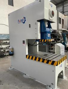 Machine automatique haute vitesse de comptage et d'empilage de contenants en aluminium pour une production efficace de lignes d'emballage alimentaire - Product Image 2