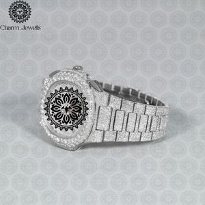 Montre de luxe pour femme Charm_Jewells en acier inoxydable, boîtier rond de 30 mm, mouvement à quartz analogique, accents de diamants, bracelet en cuir - Product Image 2