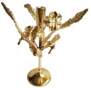 เชิงเทียนเหล็กวินเทจทำมือ สั่งทำโลโก้ได้ ดีไซน์แบบเรียบง่าย แต่งลายดอกไม้และใบไม้ เหมาะสำหรับงานแต่งงาน - Product Image 4